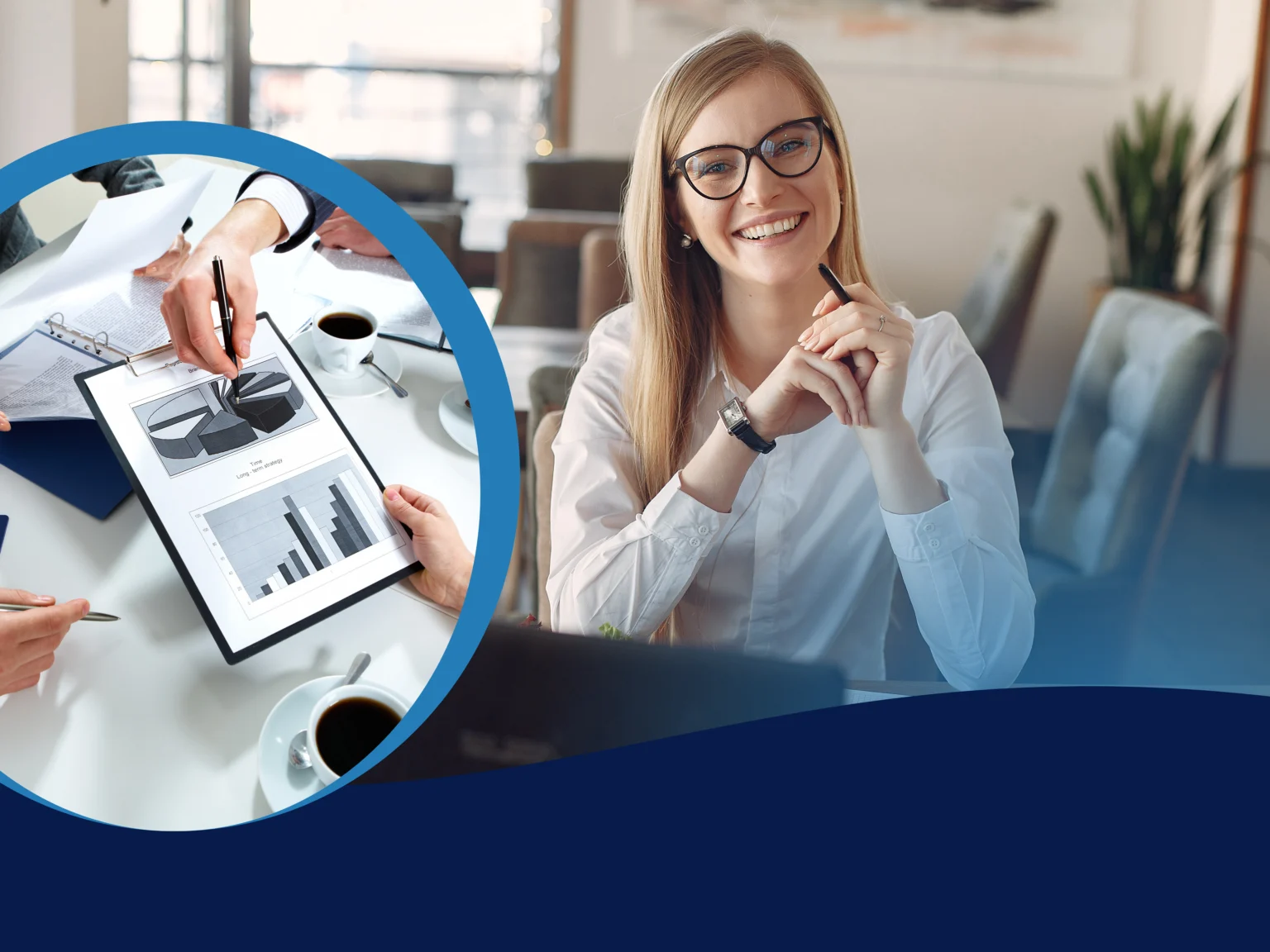 Profissional sorridente em ambiente corporativo com gráficos e caneta, representando atendimento consultivo da ACE4Finance